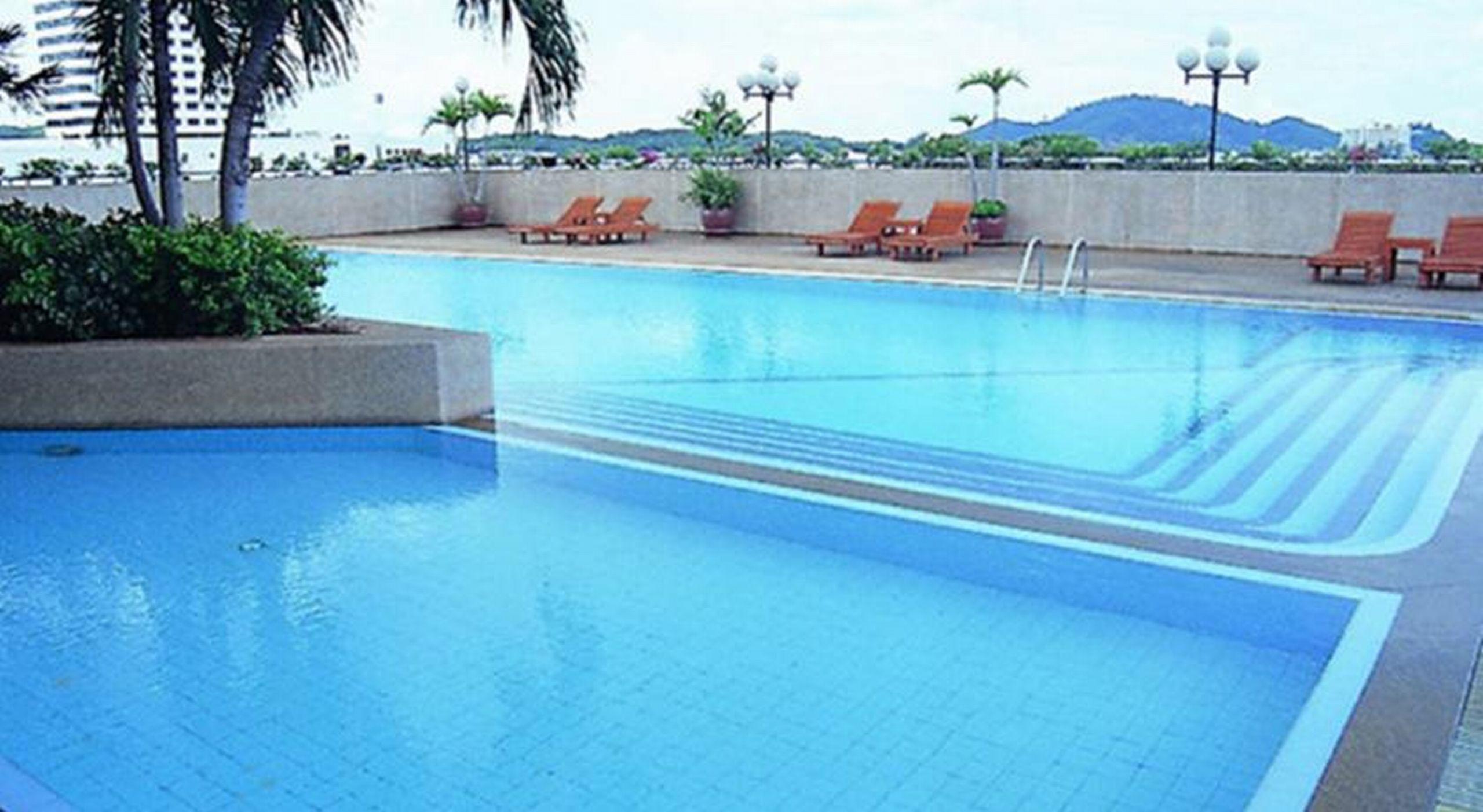 Hotel Courtyard By Marriott Phuket Town Exterior foto