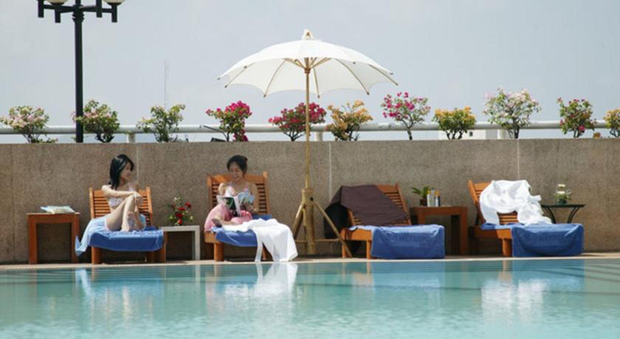 Hotel Courtyard By Marriott Phuket Town Exterior foto