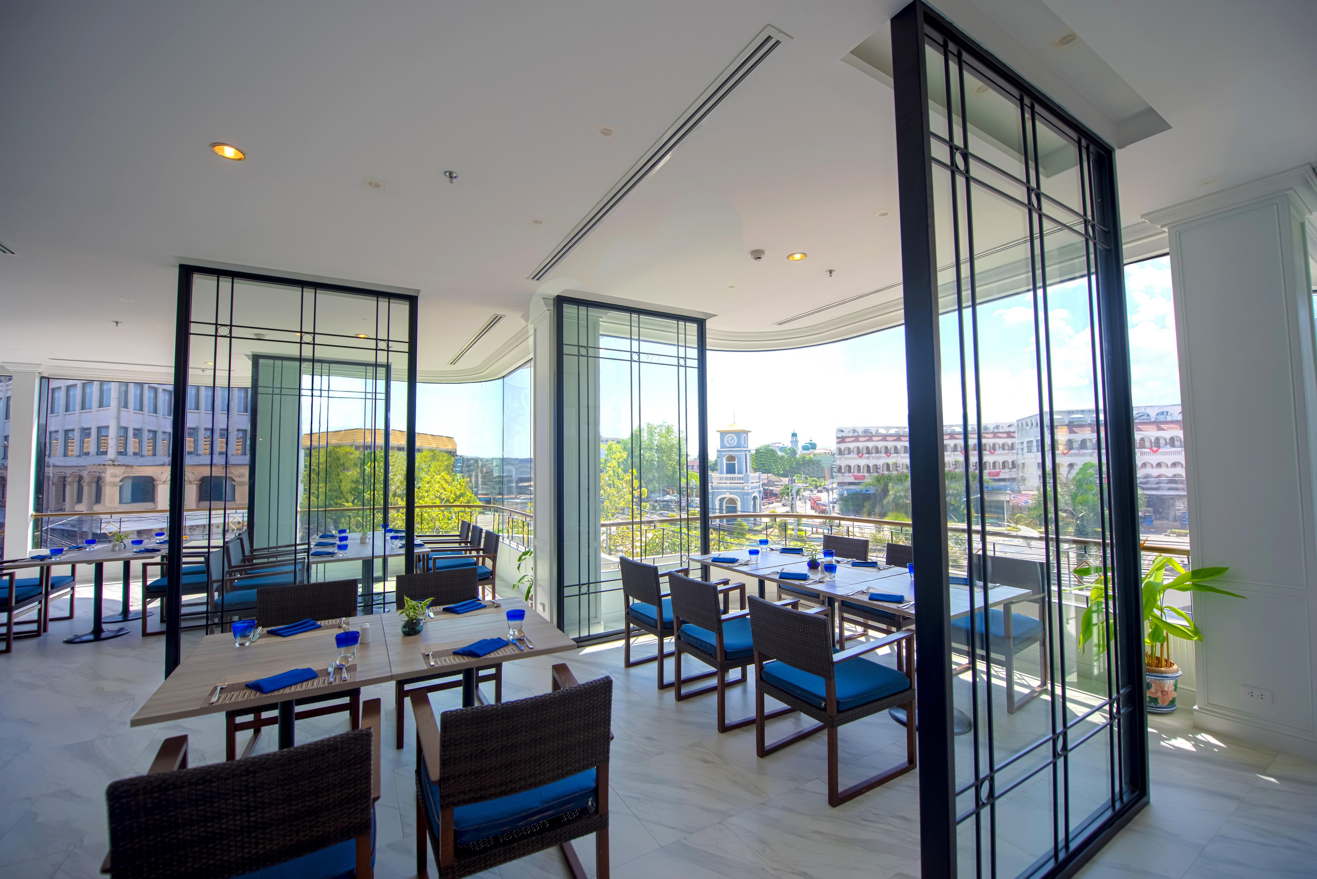 Hotel Courtyard By Marriott Phuket Town Exterior foto