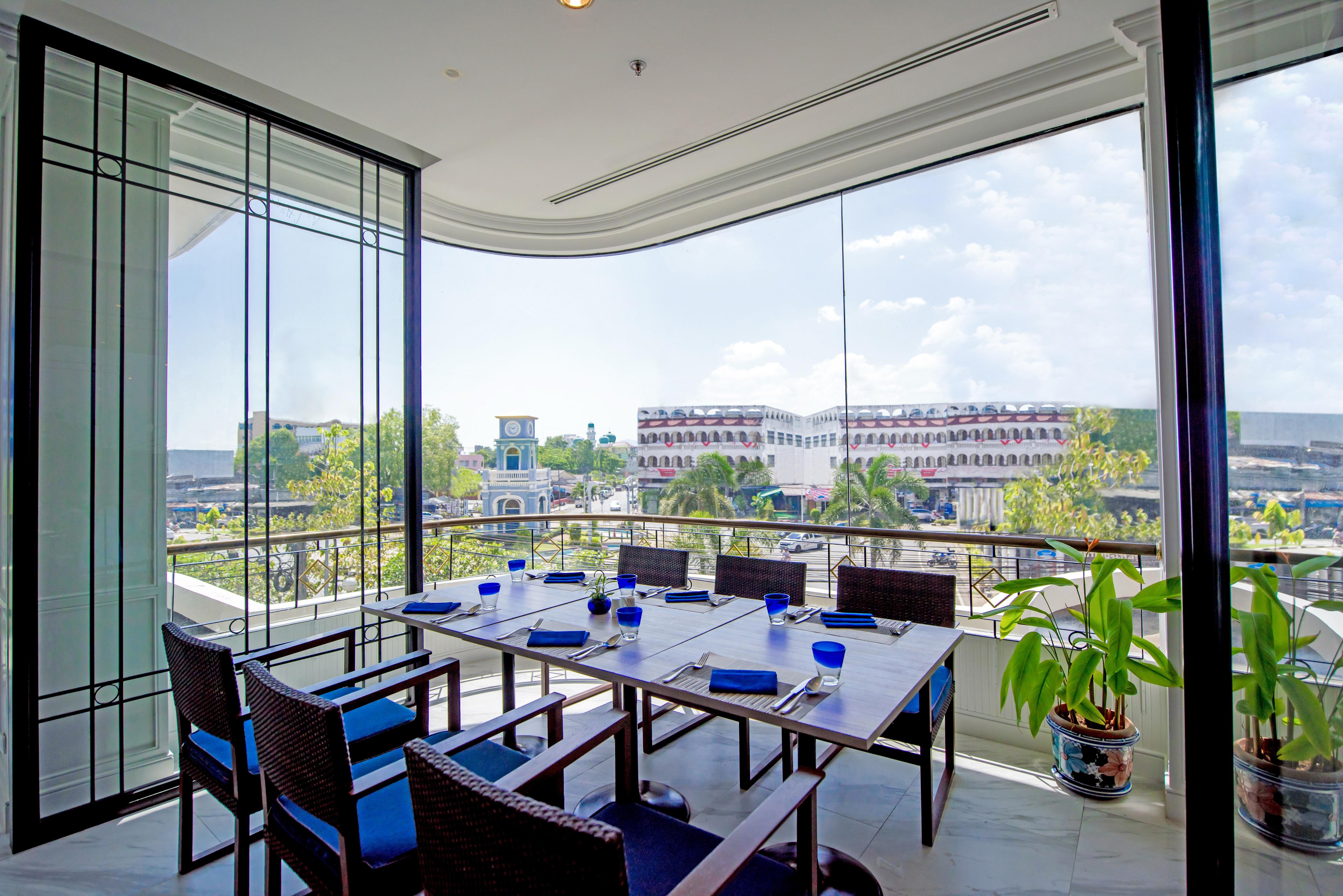 Hotel Courtyard By Marriott Phuket Town Exterior foto